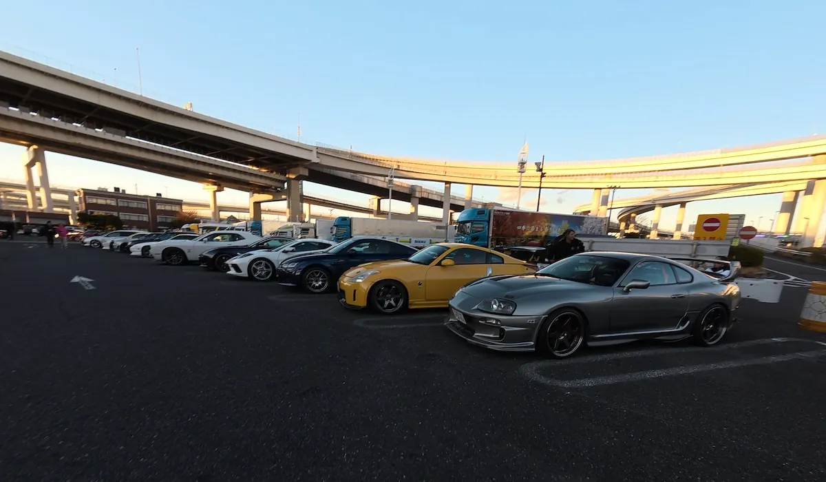 Un típico encuentro de autos en Daikoku