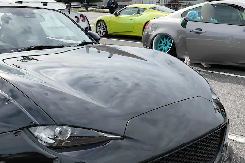 Roadster Night Meeting
